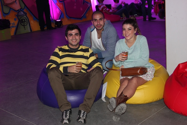 Online Collaborative Party